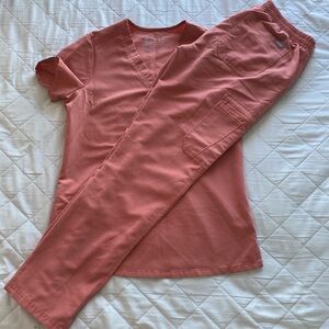 Figs Coral Scrub Set
